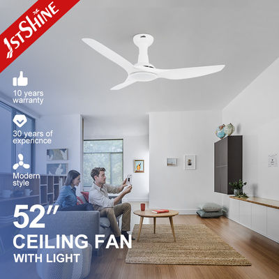 comprar A poupança de energia do motor de corrente contínua Ventilador de teto de plástico Branco Luz amarela quente Fabricação em linha