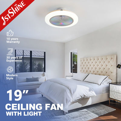 Ventilador de teto LED de 19 polegadas / OEM com acabamento branco e lâmina oculta de luz da atmosfera RGB
