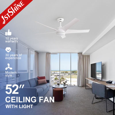 Bom preço DC Motor 5 ABS Blades Branco 3 Cor LED Light Decorativo Smart Ceiling Fan Com Luz on-line