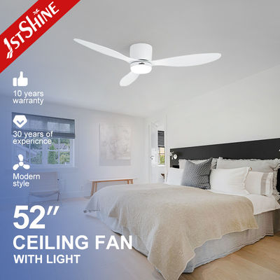 Ventilador de teto ajustável com controle remoto com luz LED de 3 cores e design de montagem de flush